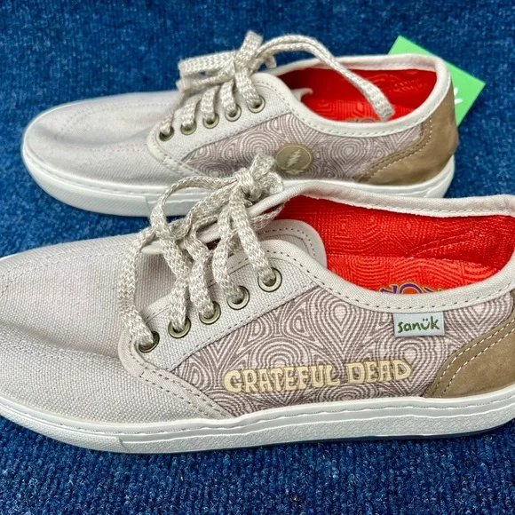 Sanuk Greatful Dead shoes men size 8 New with tags tan - Picture 6 of 10